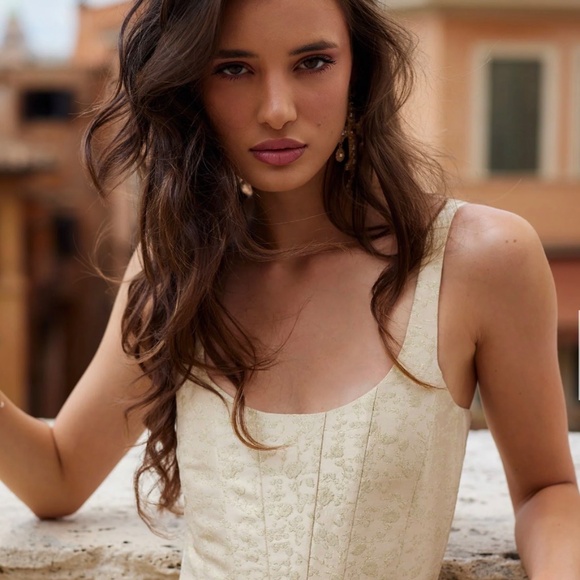 V. CHAPMAN The Avery Dress in Taupe Duchess - Picture 3 of 3